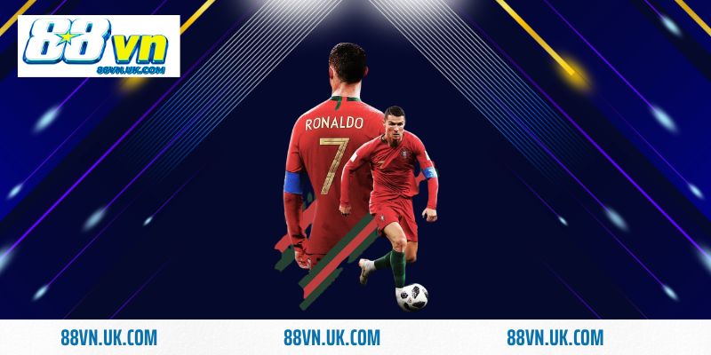 Ronaldo đến Serie A và xô đổ hàng loạt kỷ lục